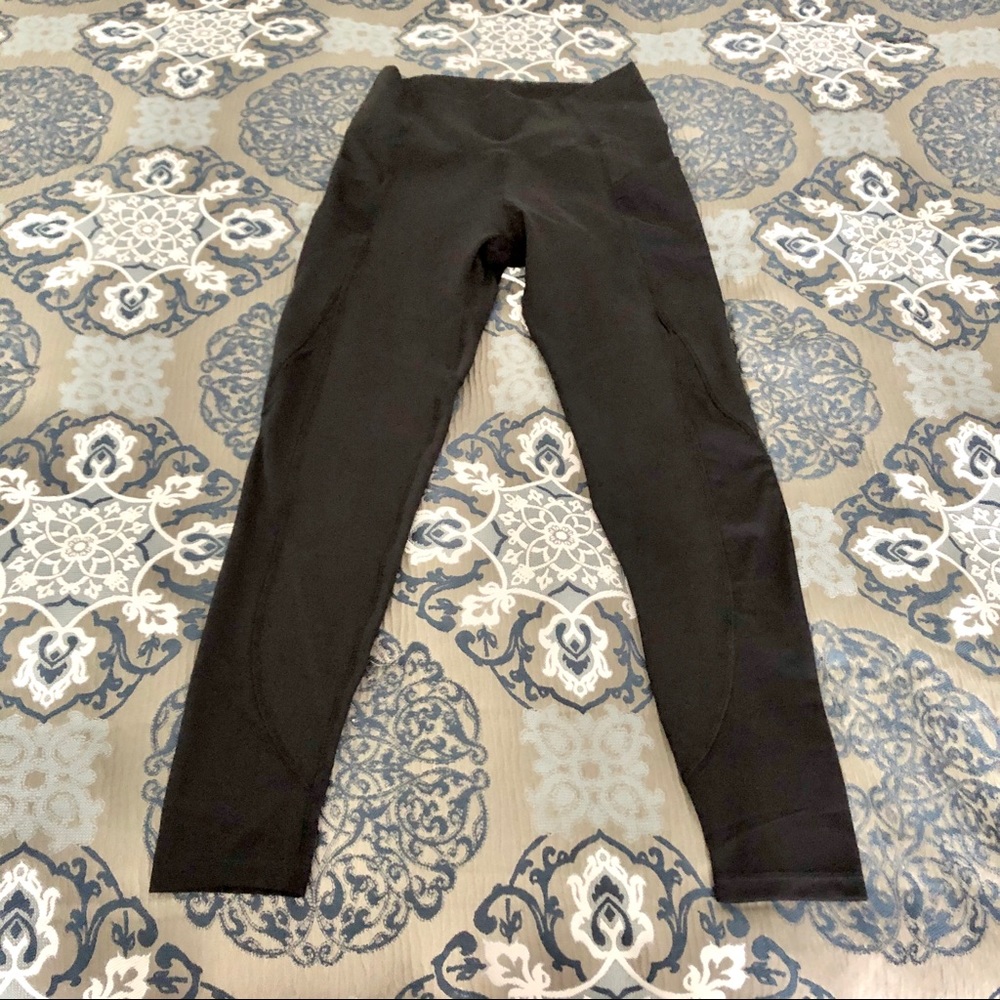 The Free Yoga Leggings